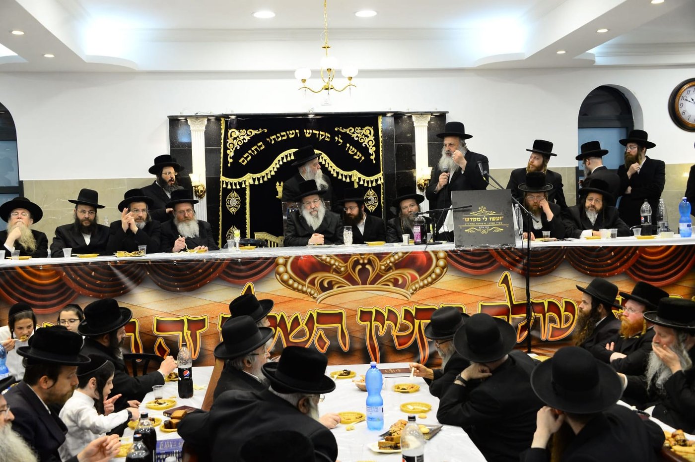 מעמד חנוכת הבית וקביעת מזוזה בנדבורנא