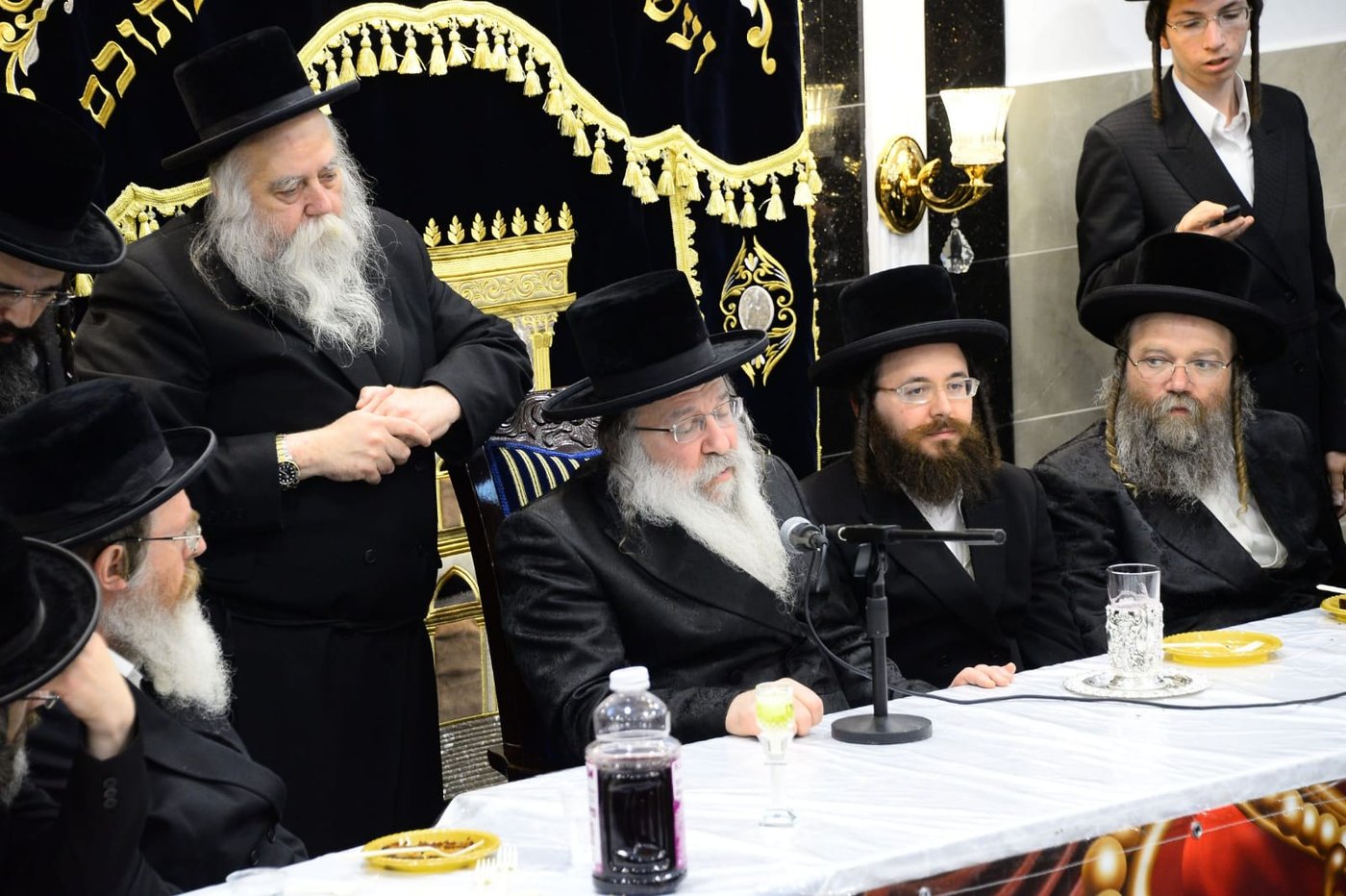 מעמד חנוכת הבית וקביעת מזוזה בנדבורנא