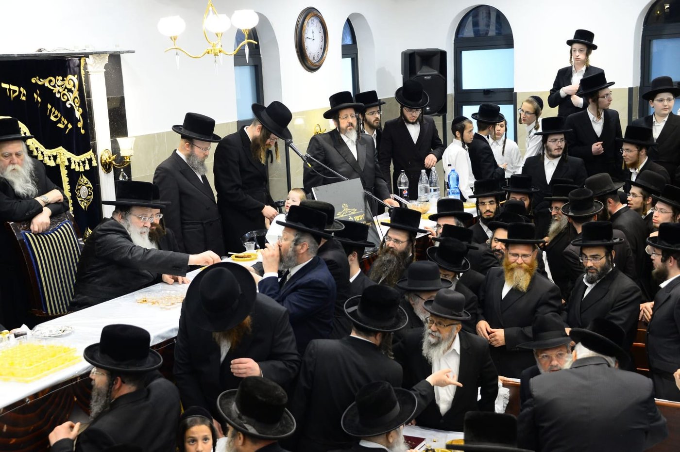 מעמד חנוכת הבית וקביעת מזוזה בנדבורנא
