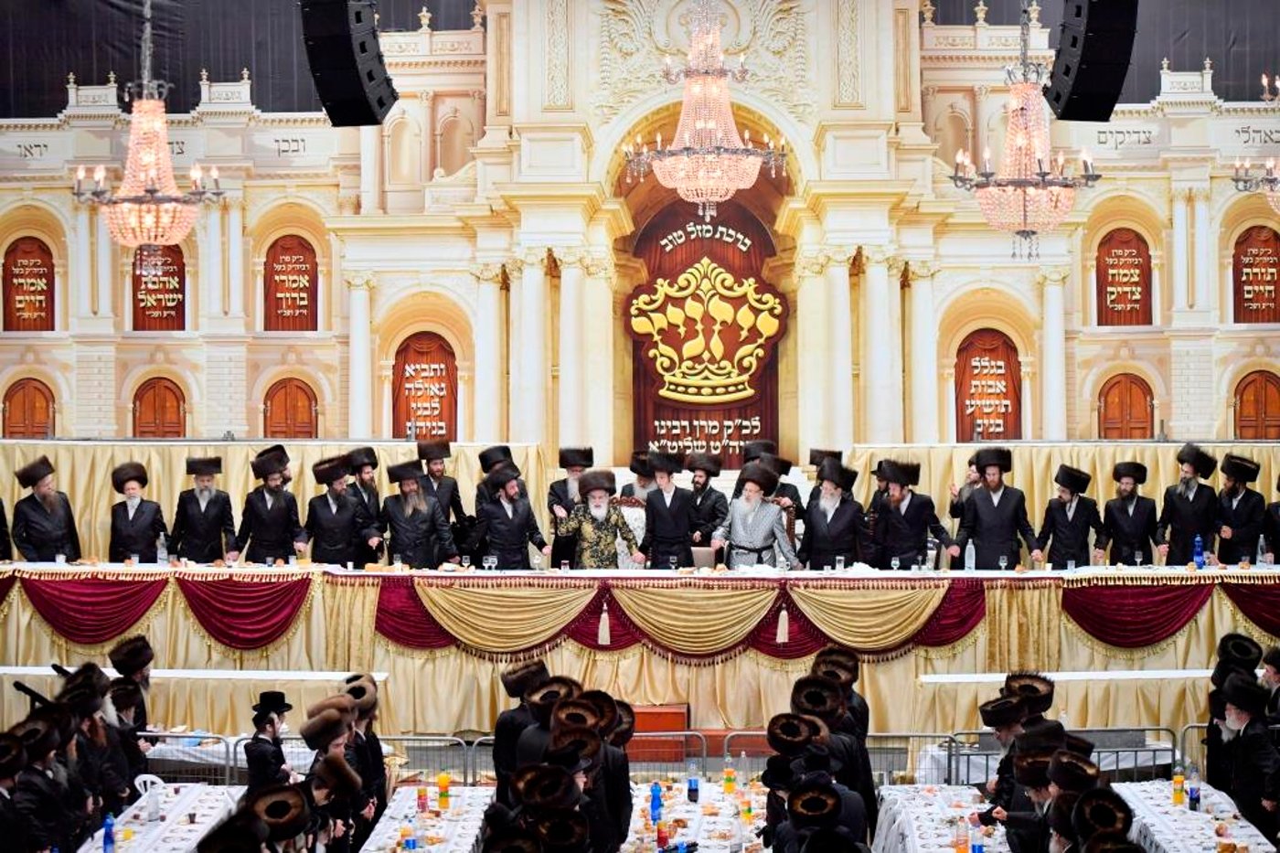 החתן והכלה רקדו ב"מצווה טאנץ" • תיעוד