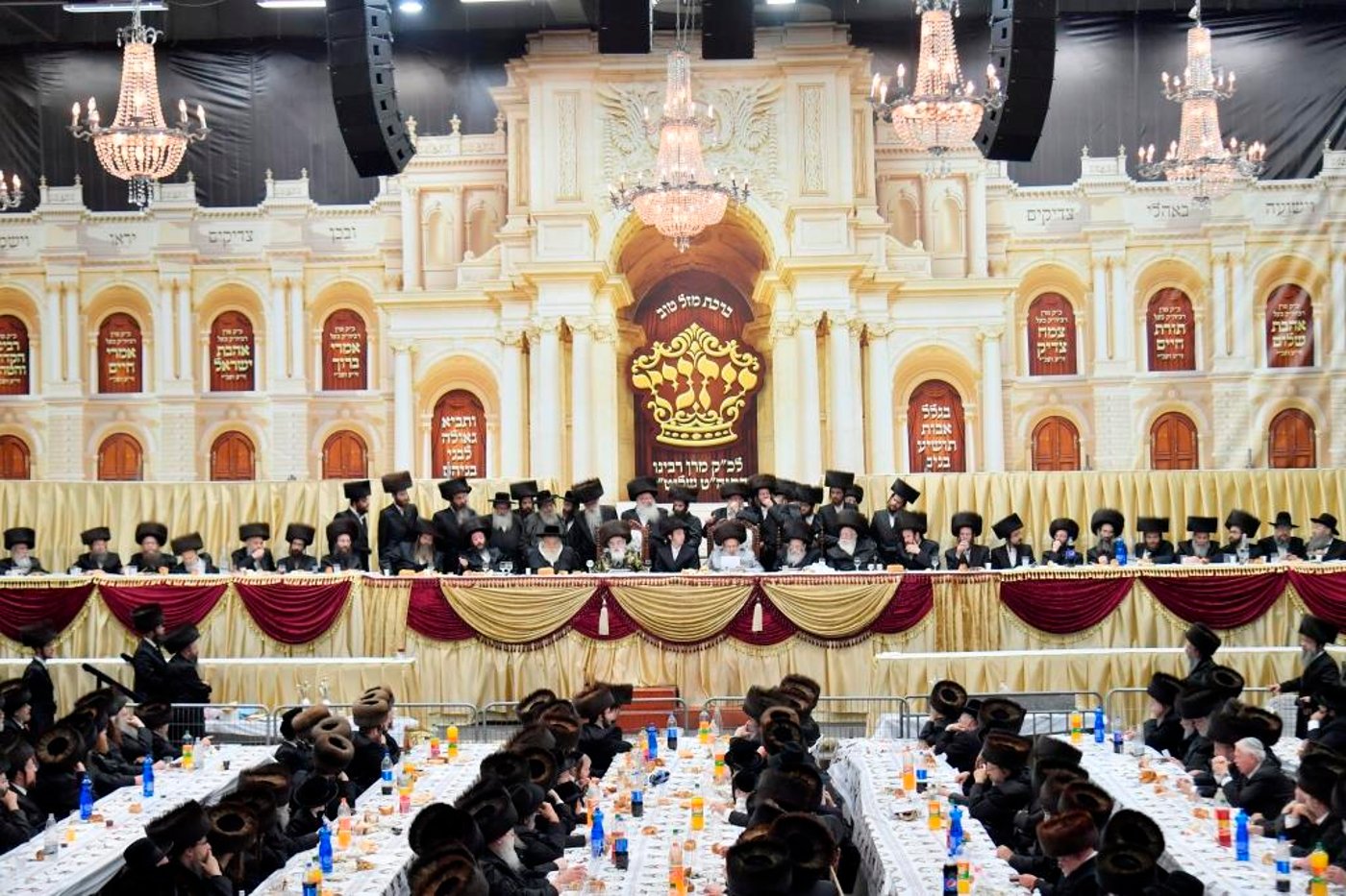 החתן והכלה רקדו ב"מצווה טאנץ" • תיעוד