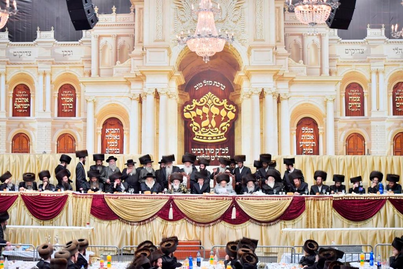 החתן והכלה רקדו ב"מצווה טאנץ" • תיעוד