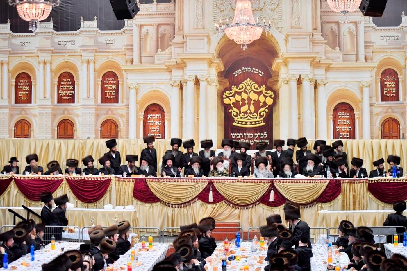 החתן והכלה רקדו ב"מצווה טאנץ" • תיעוד