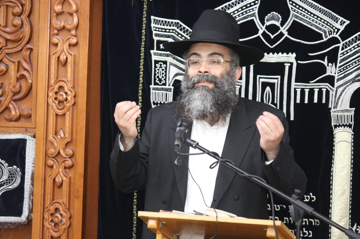 עצרת הספד לפטירת הרבנית דינר ע"ה • צפו