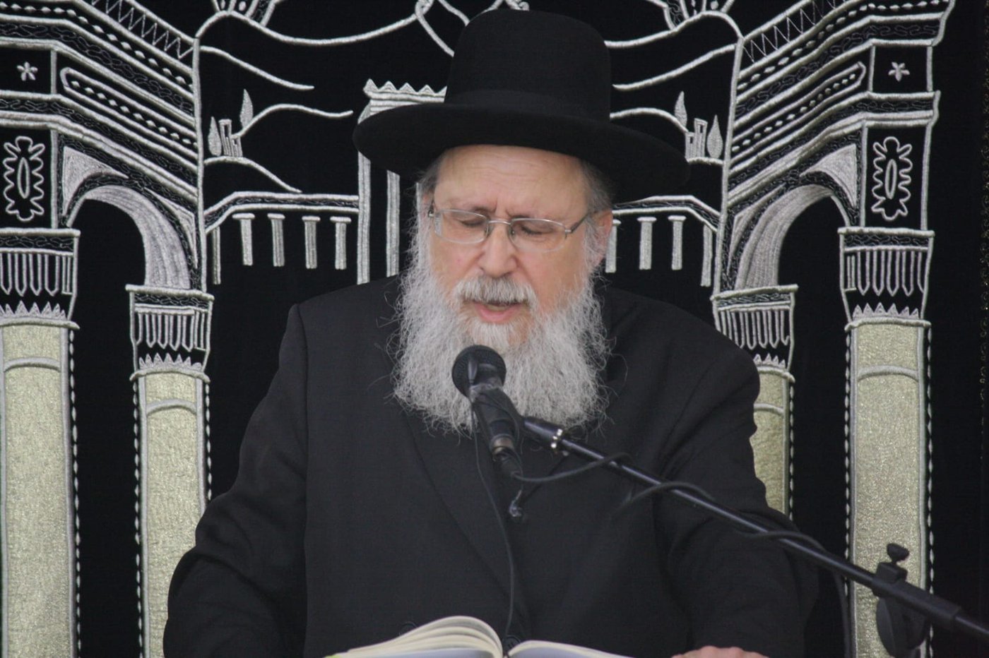 עצרת הספד לפטירת הרבנית דינר ע"ה • צפו