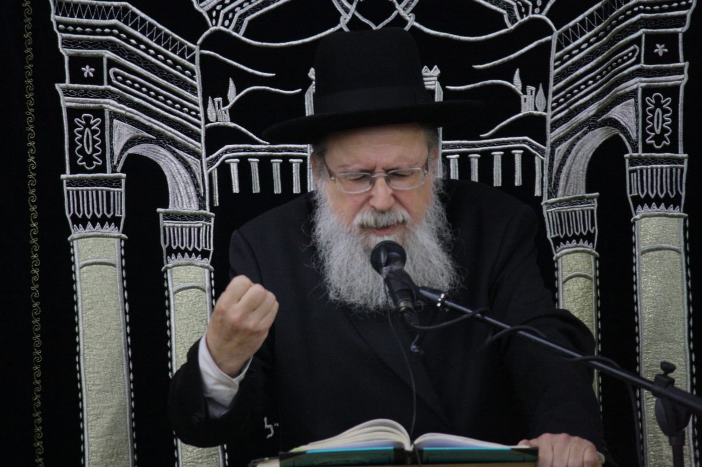 עצרת הספד לפטירת הרבנית דינר ע"ה • צפו