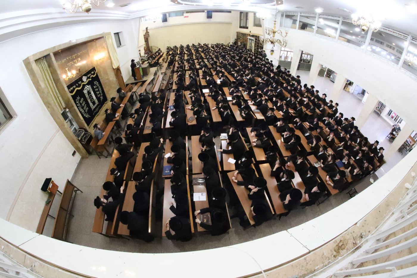 ב'תולדות אהרן' ערכו כנס נגד הטכנולוגיה