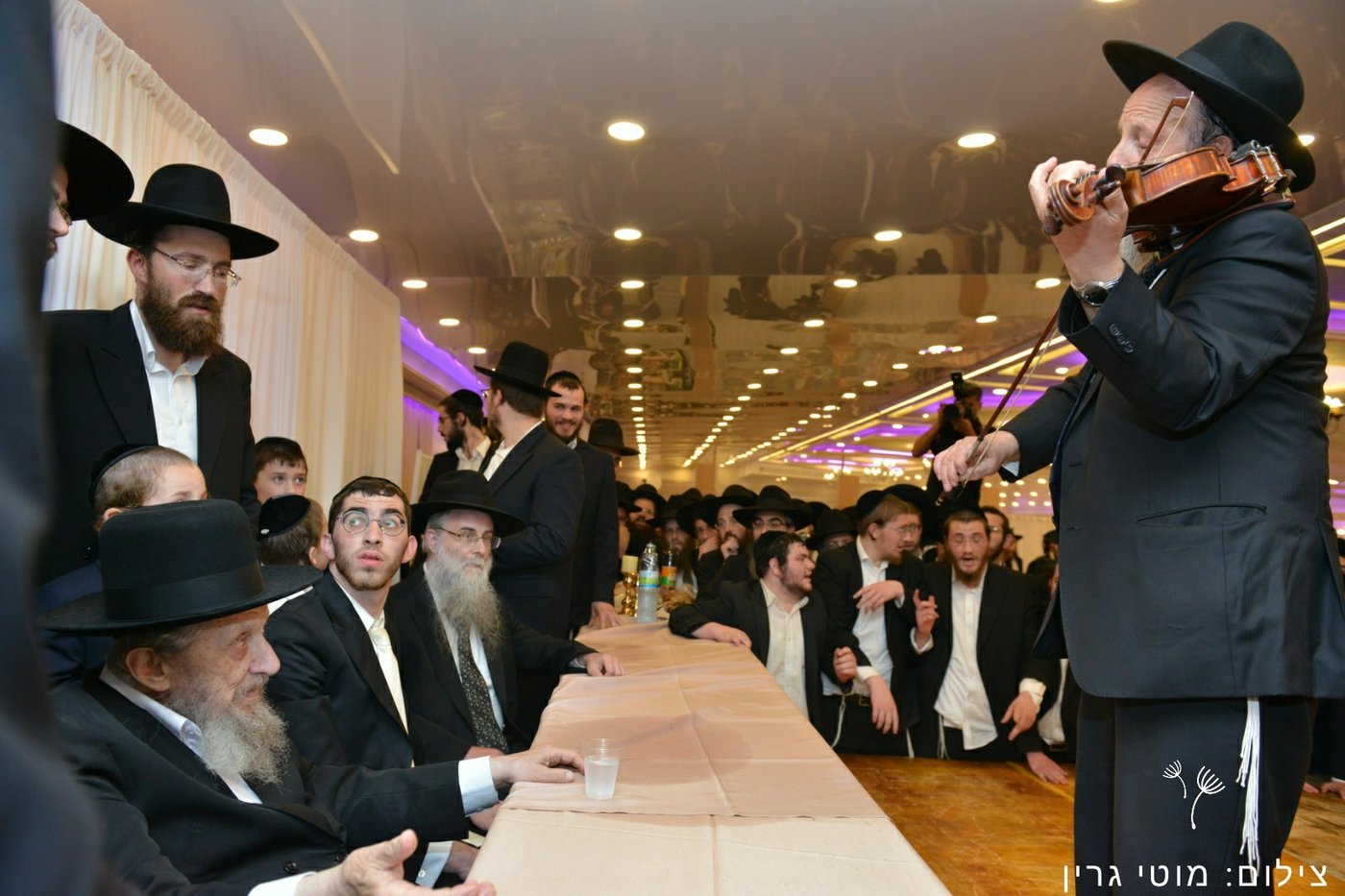 לראשונה: הגר"ד לנדו התחיל בקריאת 'קוויטלאך'
