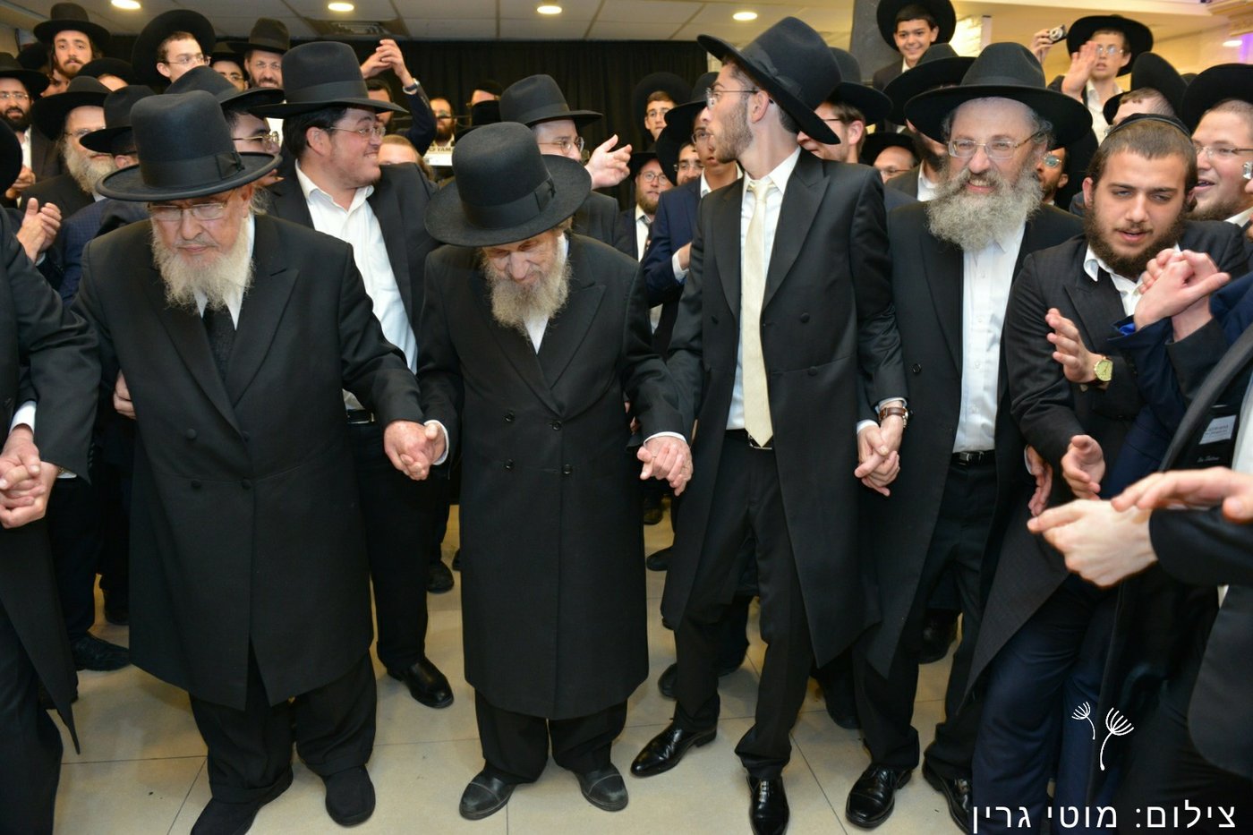לראשונה: הגר"ד לנדו התחיל בקריאת 'קוויטלאך'