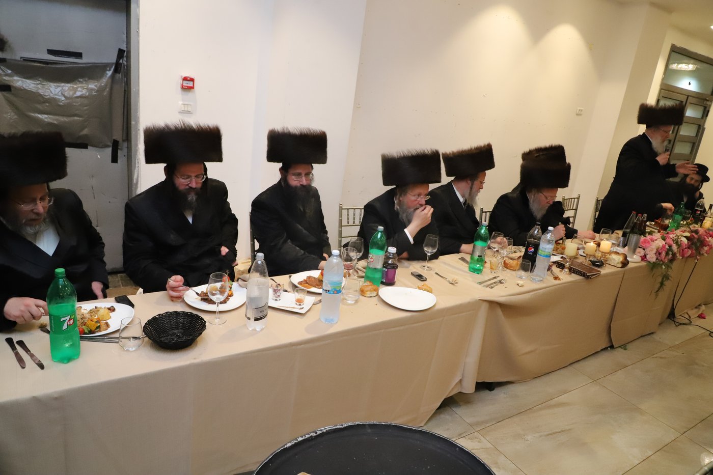 האדמו"ר מגור והגר"נ נוסבוים - ב'שבע ברכות'