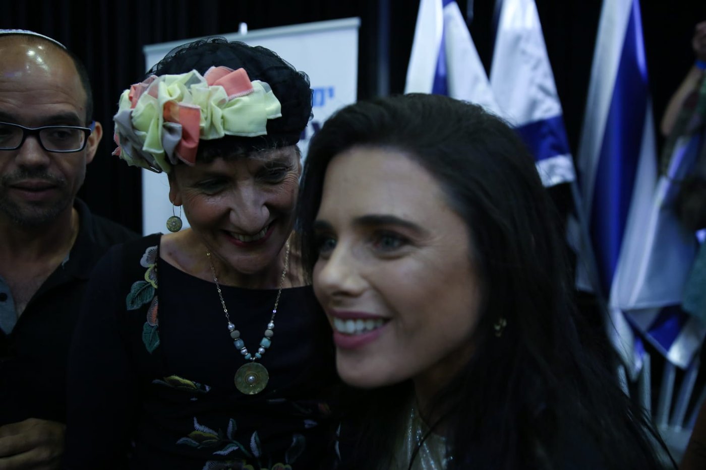 בנט: בחרתי לתת לאיילת שקד לעמוד בראש