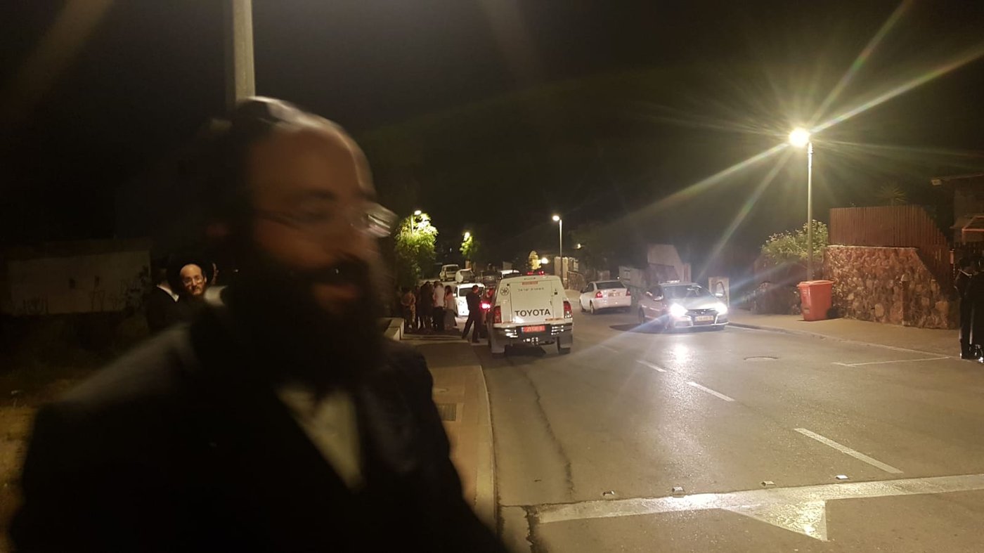 חסידי גור בערד חוששים: לאחר שנתיים רחובות ערד בוערים שוב