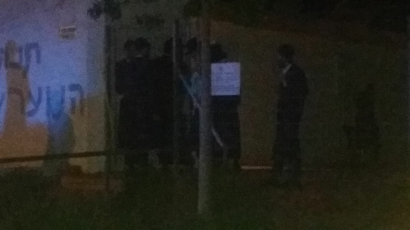 חסידי גור בערד חוששים: לאחר שנתיים רחובות ערד בוערים שוב