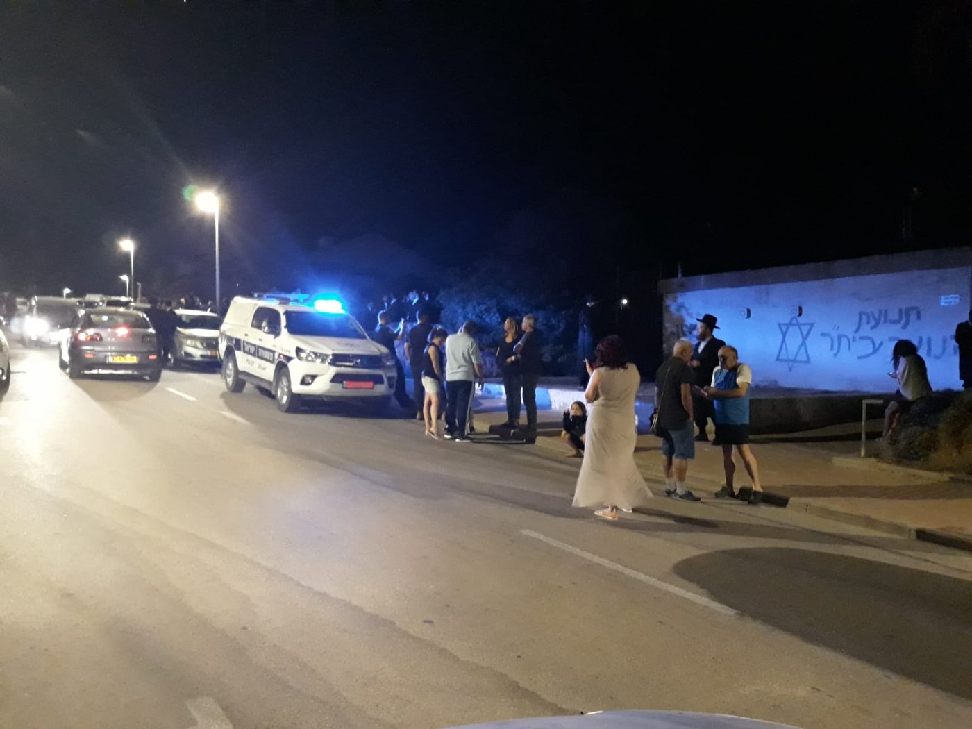 חסידי גור בערד חוששים: לאחר שנתיים רחובות ערד בוערים שוב