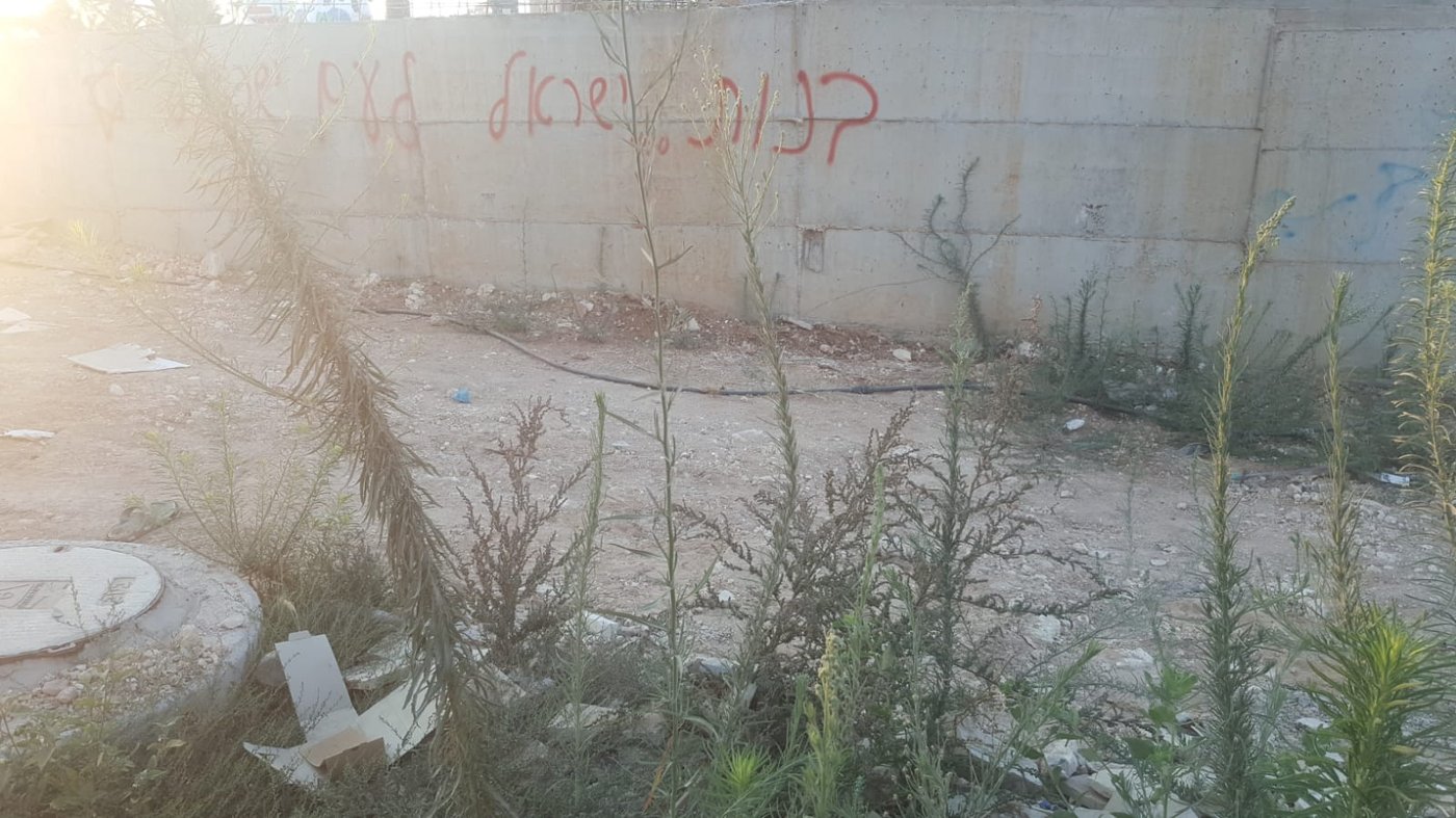 נזק למשאיות וכתובות גרפיטי בכפר קאסם