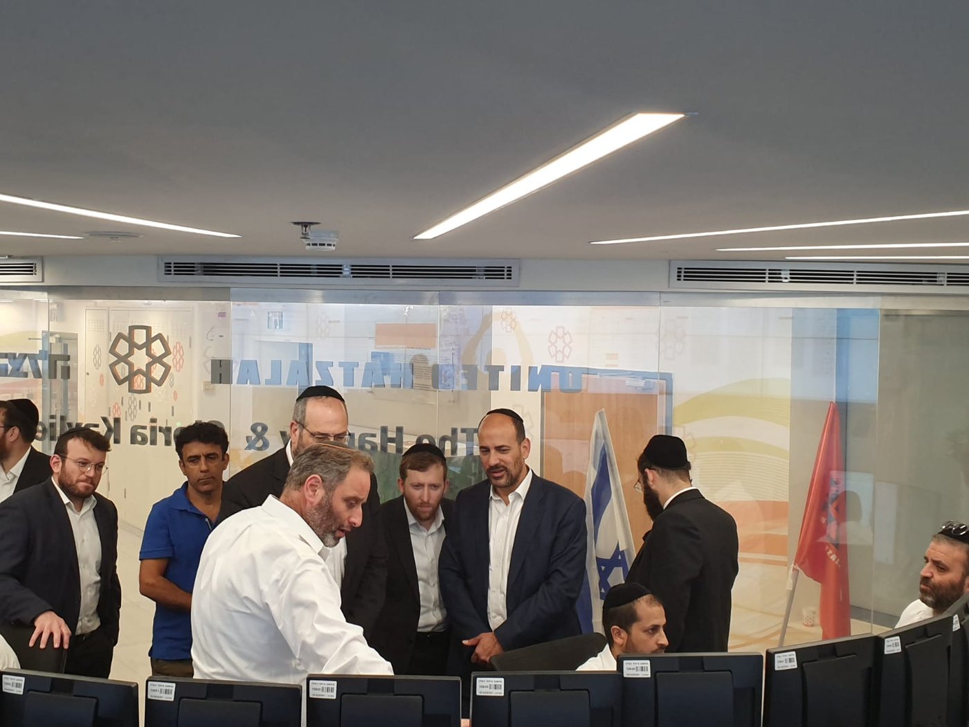 מ"מ וסגן ראש עיריית ירושלים הרב אליעזר ראוכברגר במטה ובמוקד איחוד הצלה