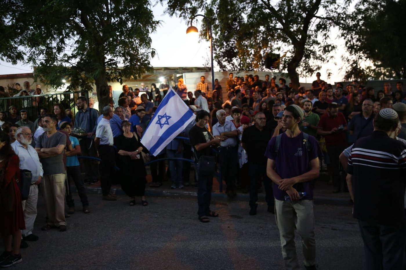 האב השכול בכה: "כמה כאב יביא הגעגוע?"