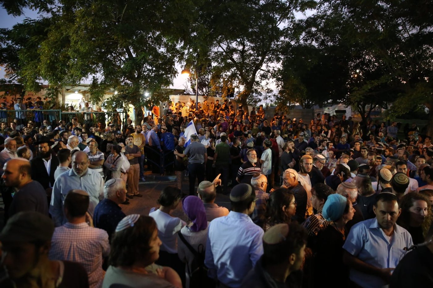 האב השכול בכה: "כמה כאב יביא הגעגוע?"