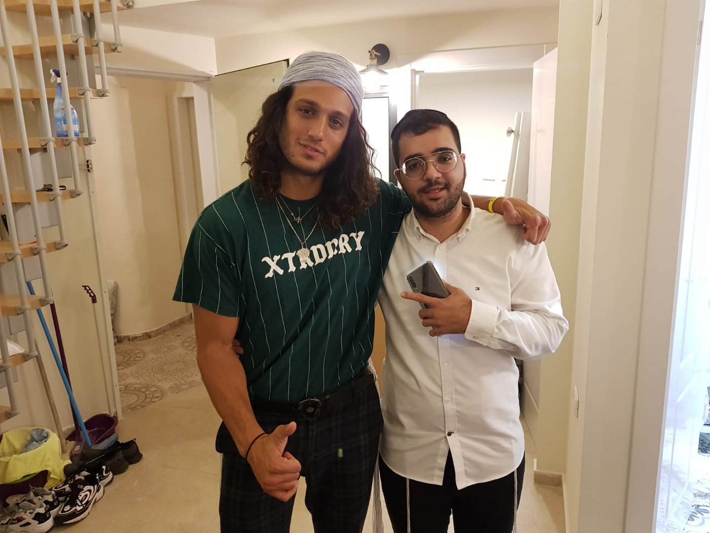 עם כותב השורות