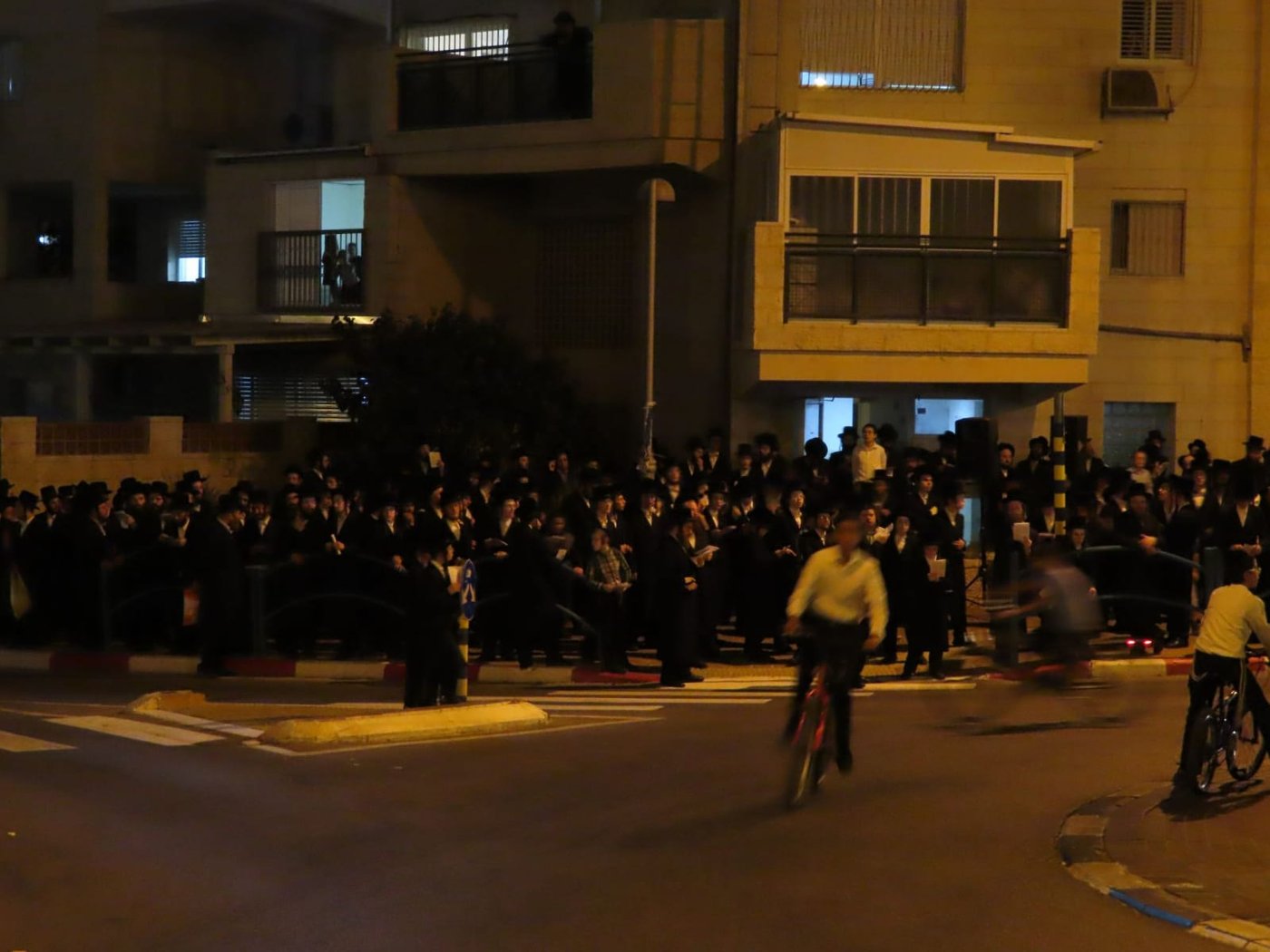 הפגנות סוערות באלעד כנגד 'המויסר' • צפו