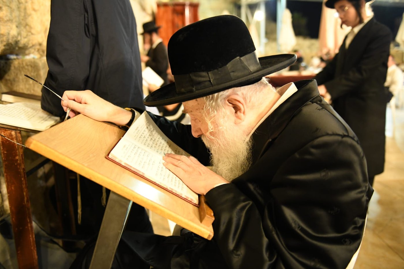 צאת הצום ברחבת הכותל המערבי • גלריה
