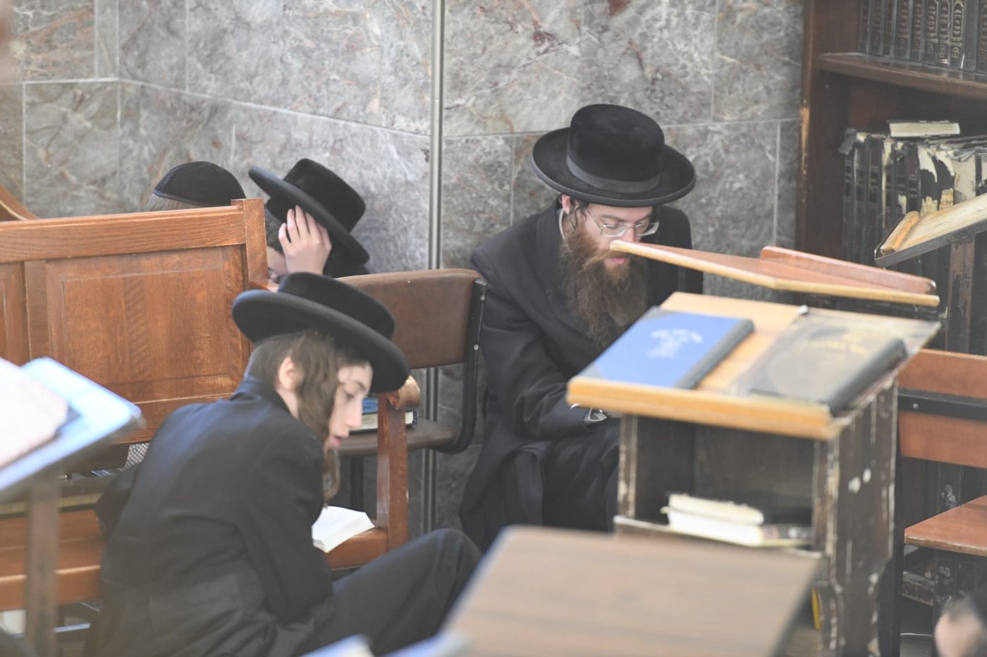 תיעוד מיוחד: תשעה באב במאה שערים