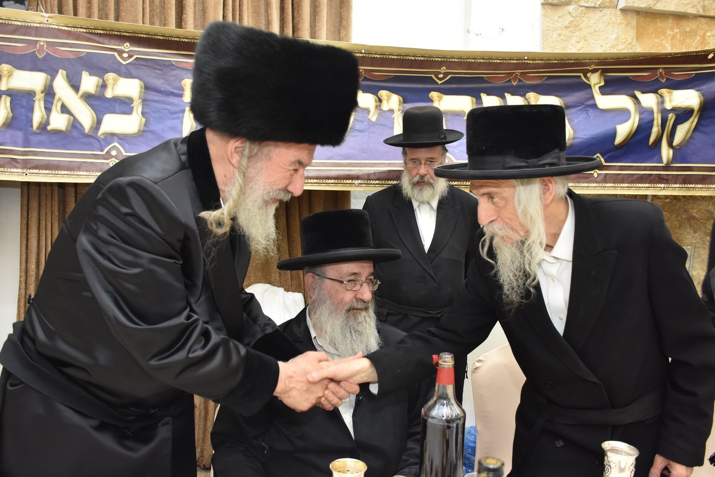 שמחת החתונה בחצר הקודש אשלג • תיעוד
