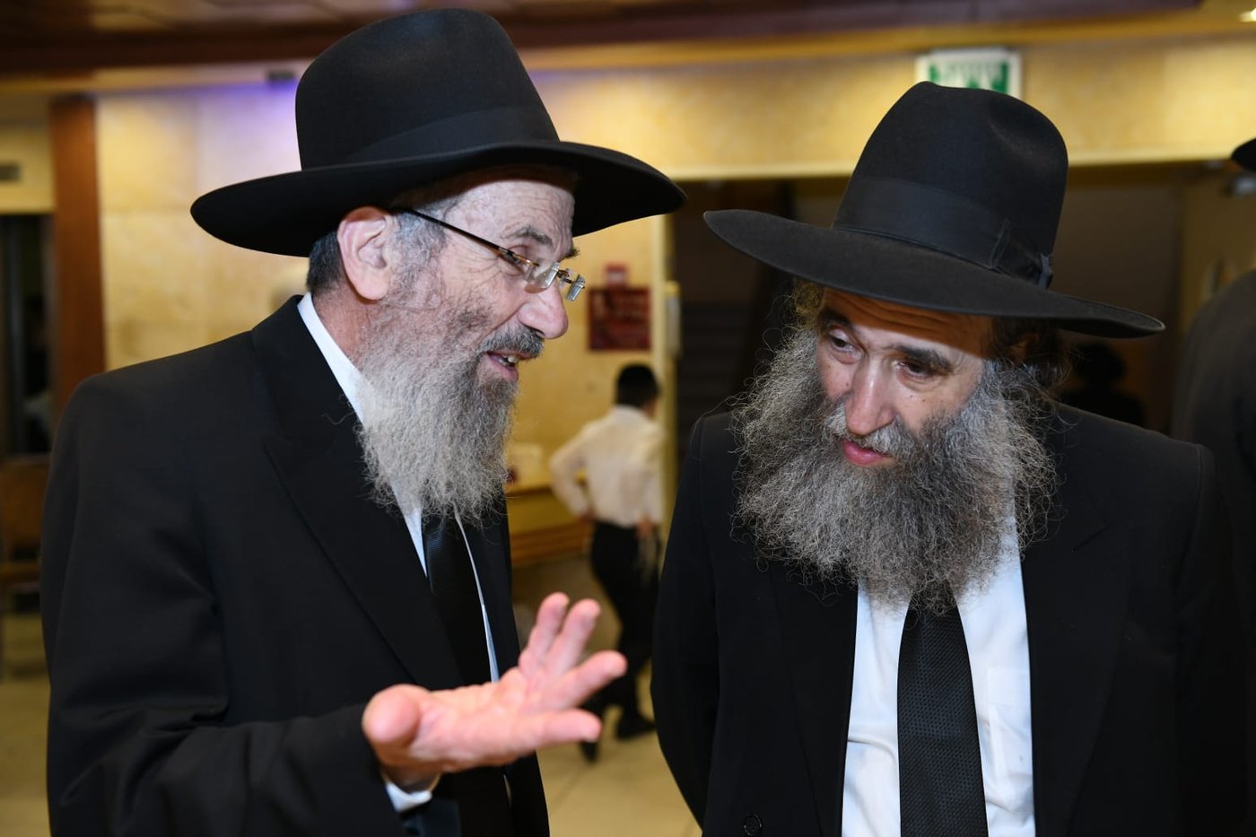 היתום הטרי התחתן עם נכדת ראש הישיבה