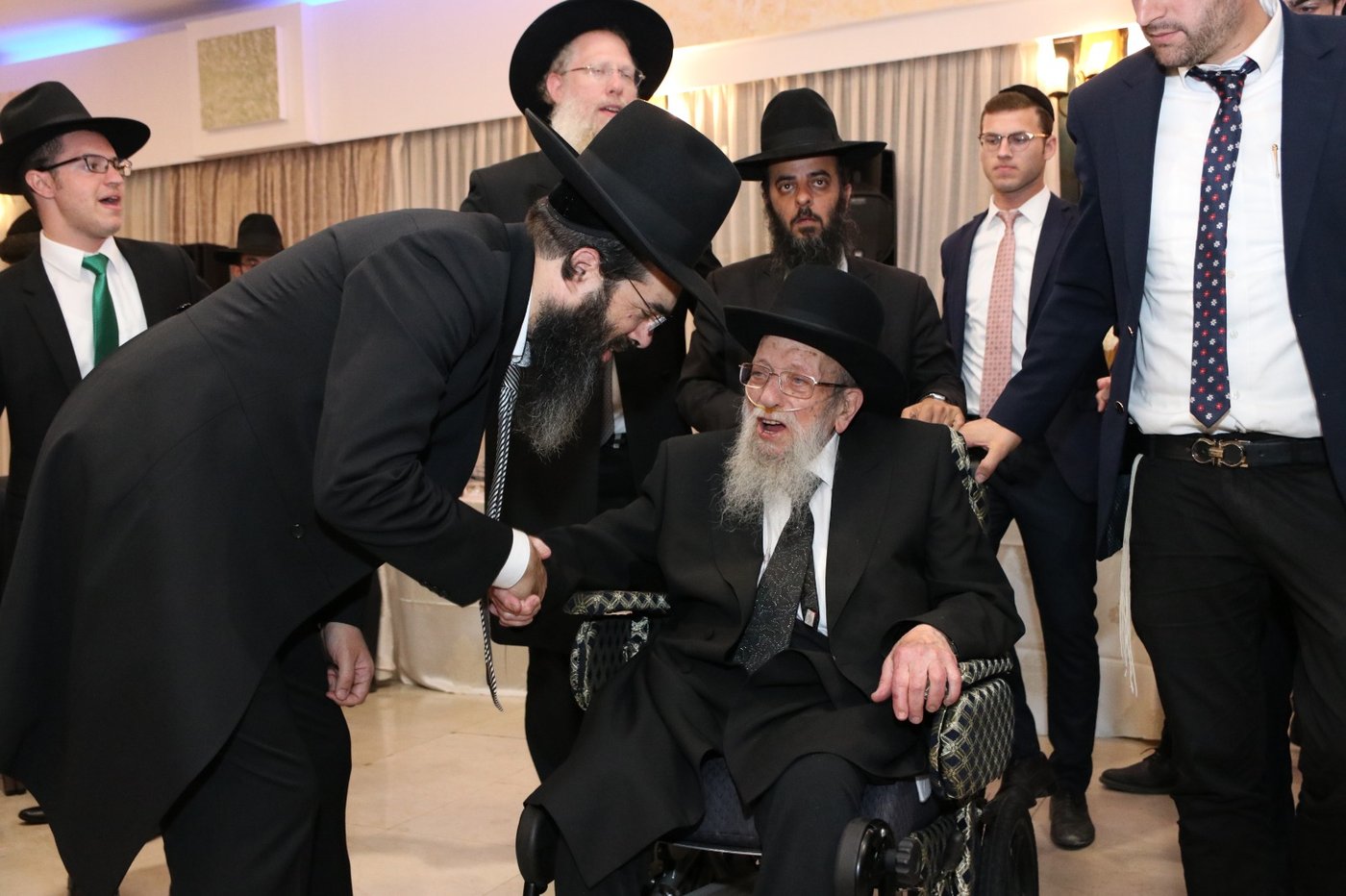 שמחת נישואי בנו של ראש ישיבת 'אור אלחנן'