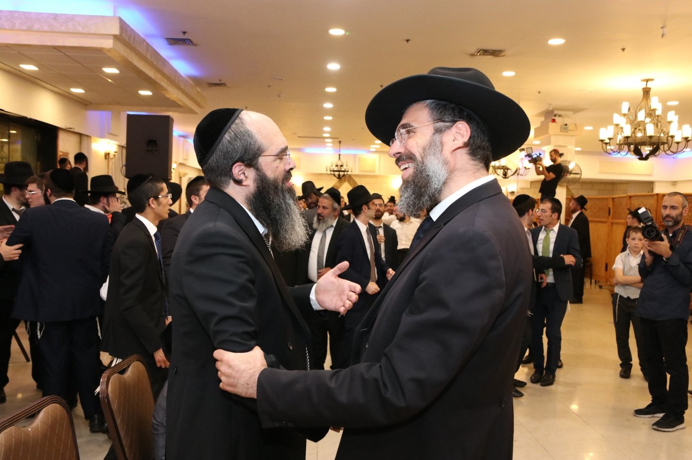 שמחת נישואי בנו של ראש ישיבת 'אור אלחנן'