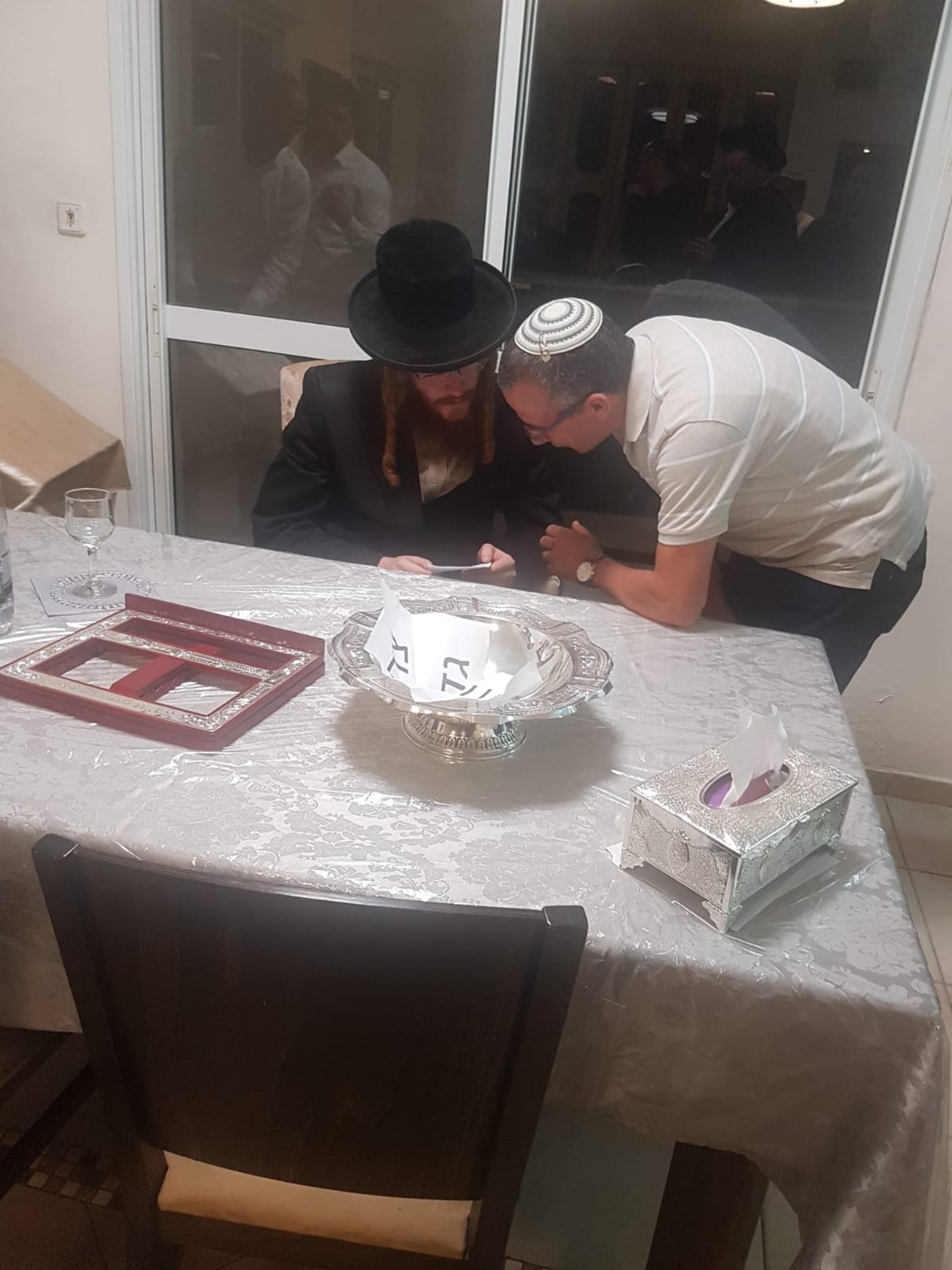 האדמו"ר מקאליב בביקור חיזוק בעיר מודיעין