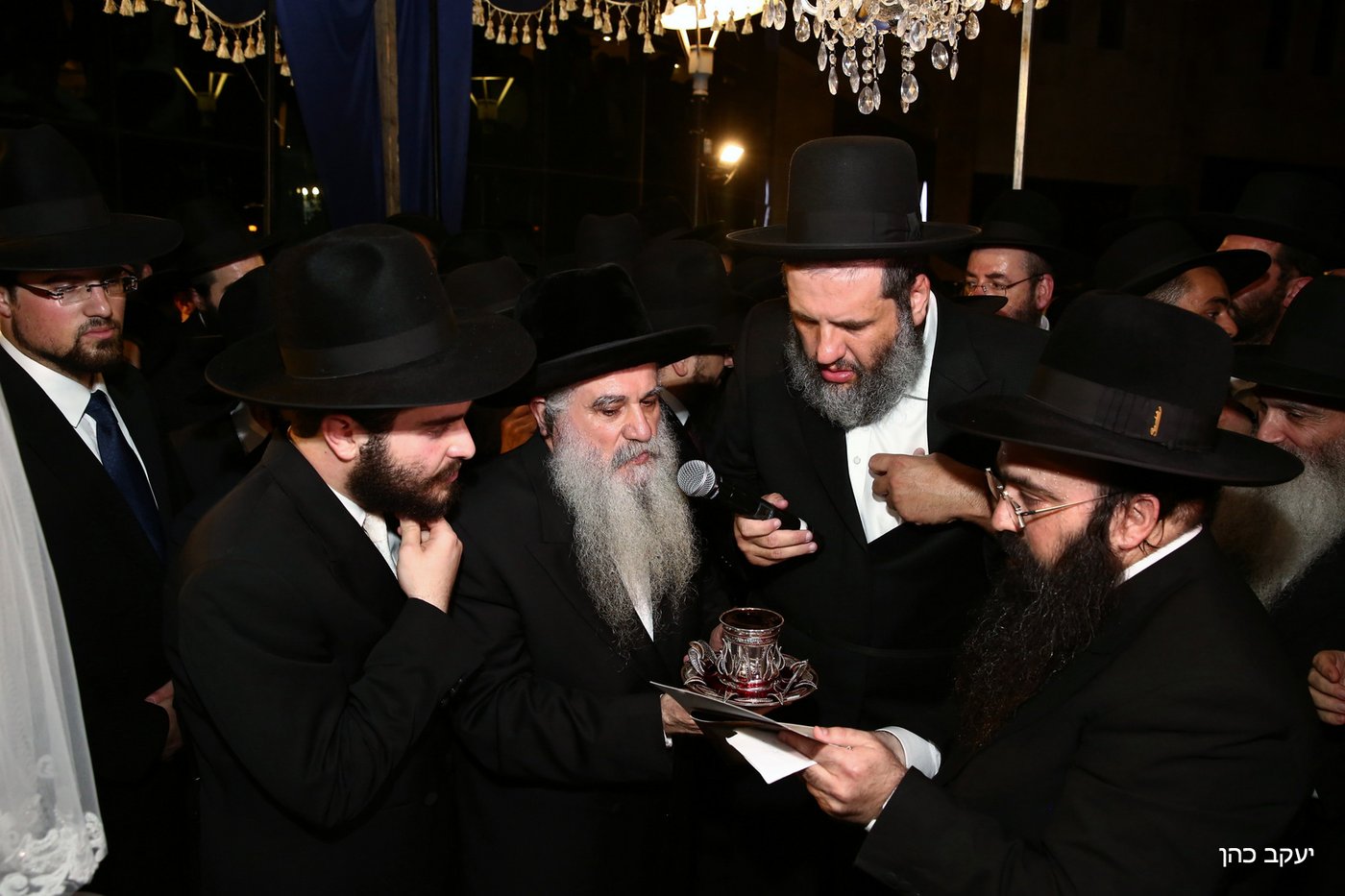 האדמו"ר רבי רפאל אבוחצירא השיא את בן הזקונים