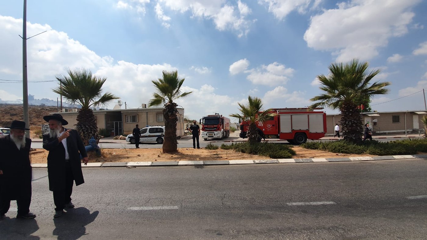 שריפת קוצים ליד מודיעין עילית; גן ילדים - פונה