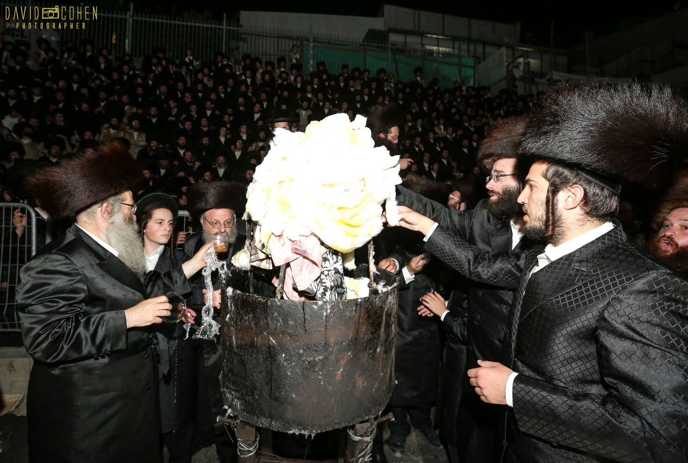 צפו בווידאו: ר' מיילך בידרמן הקפיץ את מירון