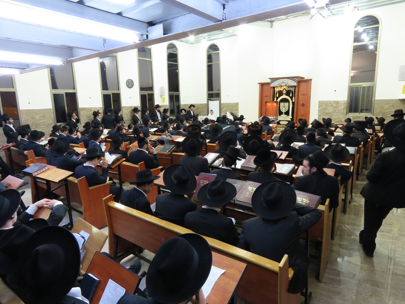 השתפכות הנפש והסליחות של הראב"ד הגר"מ שטרנבוך