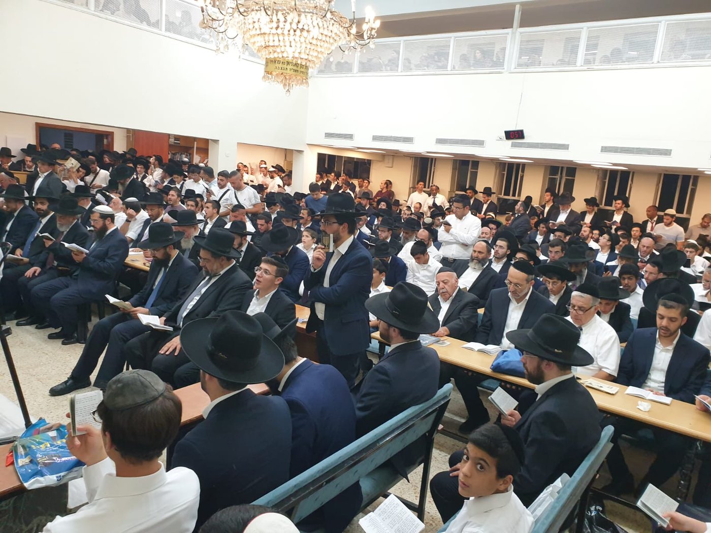 בחצות לילה: סליחות והתרת נדרים ב'יזדים'