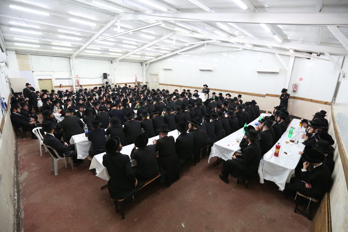 ראש ישיבת סאטמר באמירת סליחות במירון
