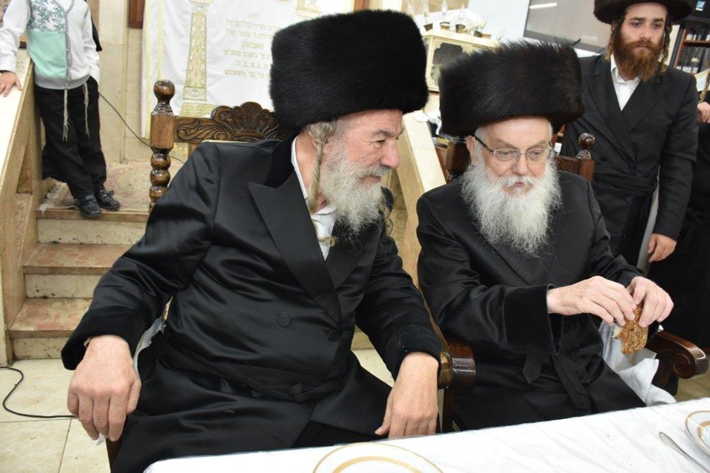 אשלג: ה'טיש יארצייט' שולב עם סעודת 'שלישי למילה'