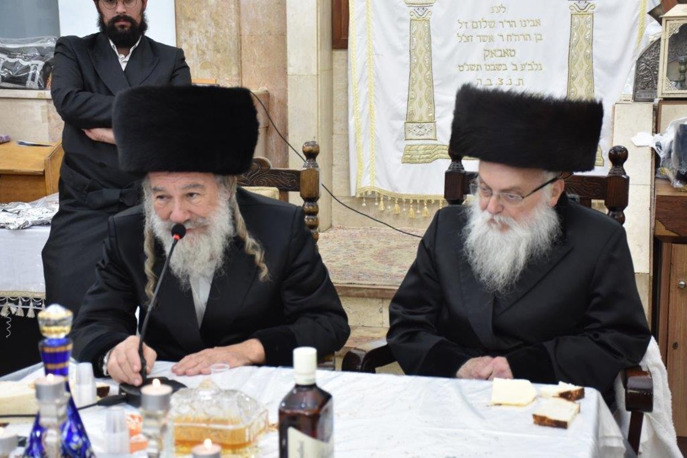 אשלג: ה'טיש יארצייט' שולב עם סעודת 'שלישי למילה'