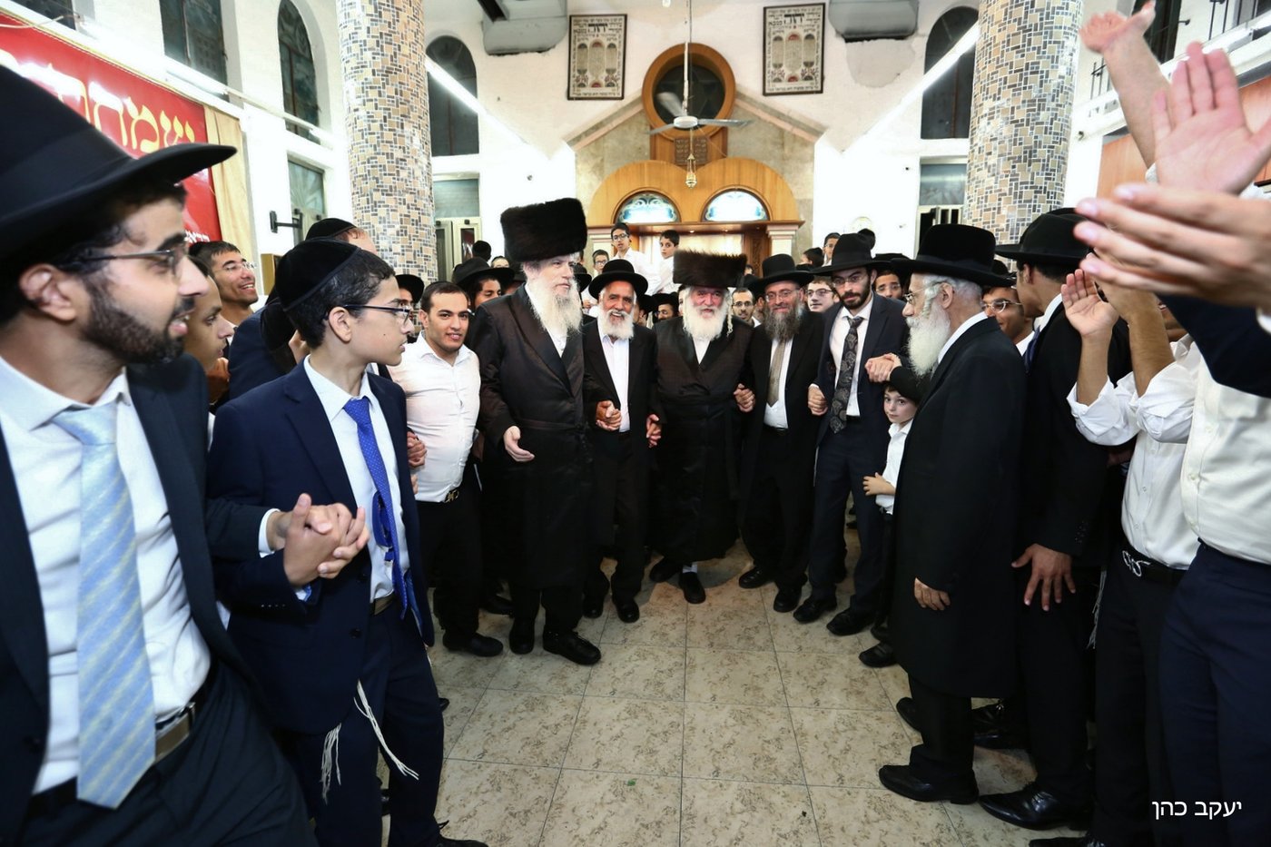 במעמד הראש"ל: 'הקבלת פני רבו' לגר"ש מחפוד