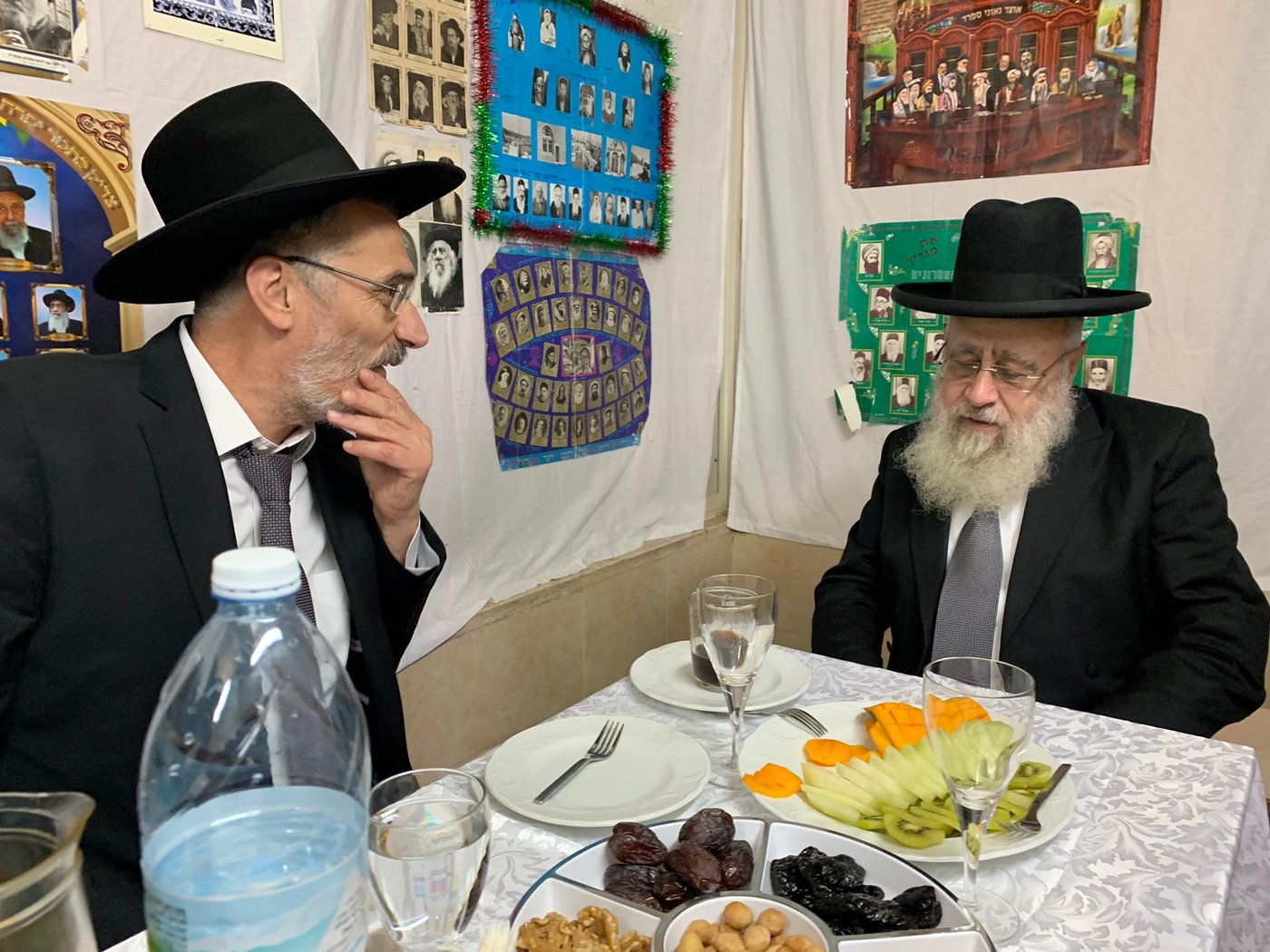 הקבלת פני רבו בסוכת הראשון לציון • תיעוד