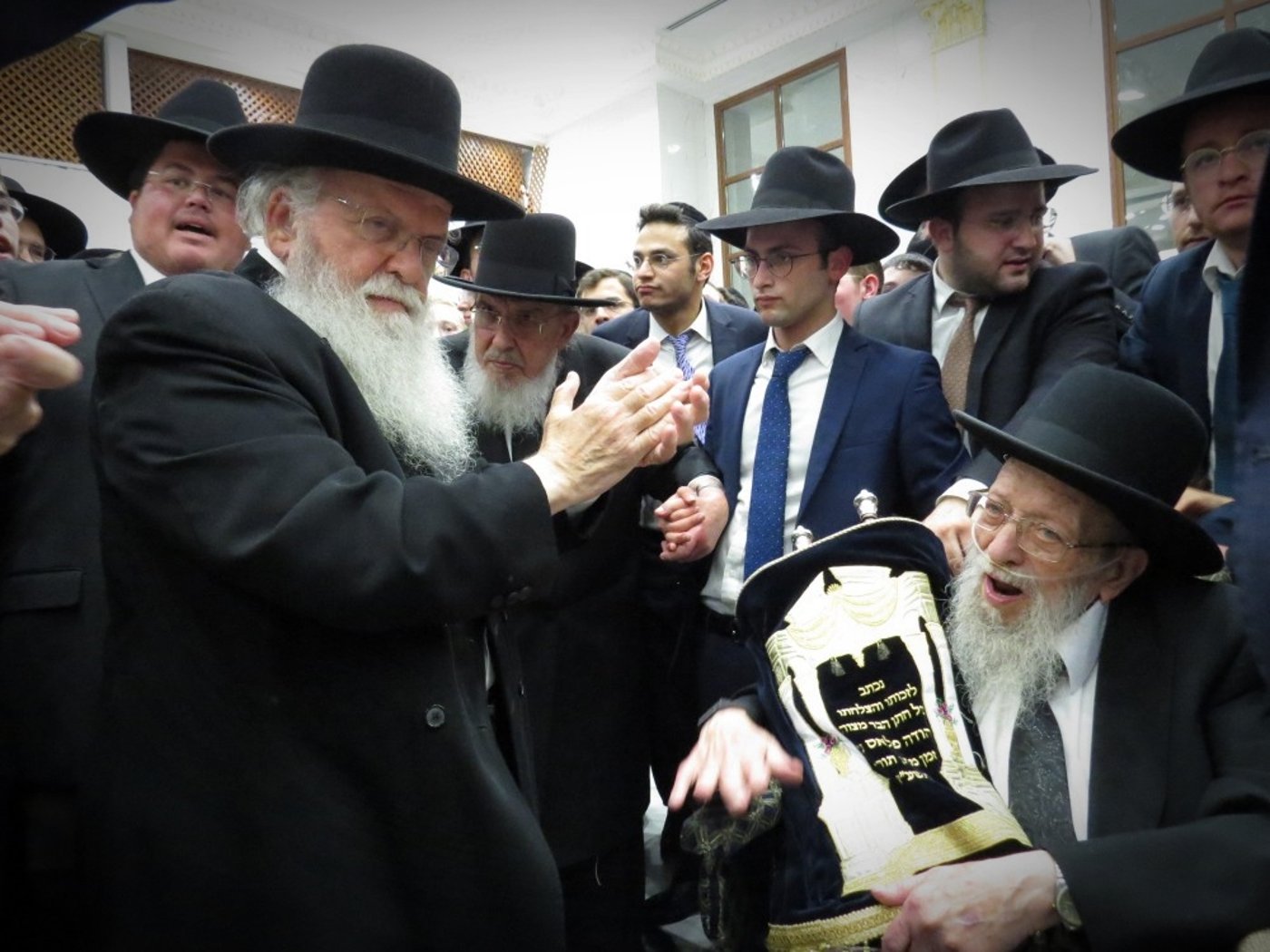 לראשונה במודיעין עילית: ההקפות של 'עטרת ישראל'