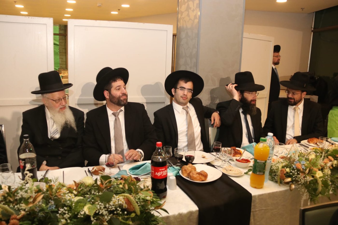 כך חגגו ב'דגל התורה' שבע ברכות למנחם שפירא