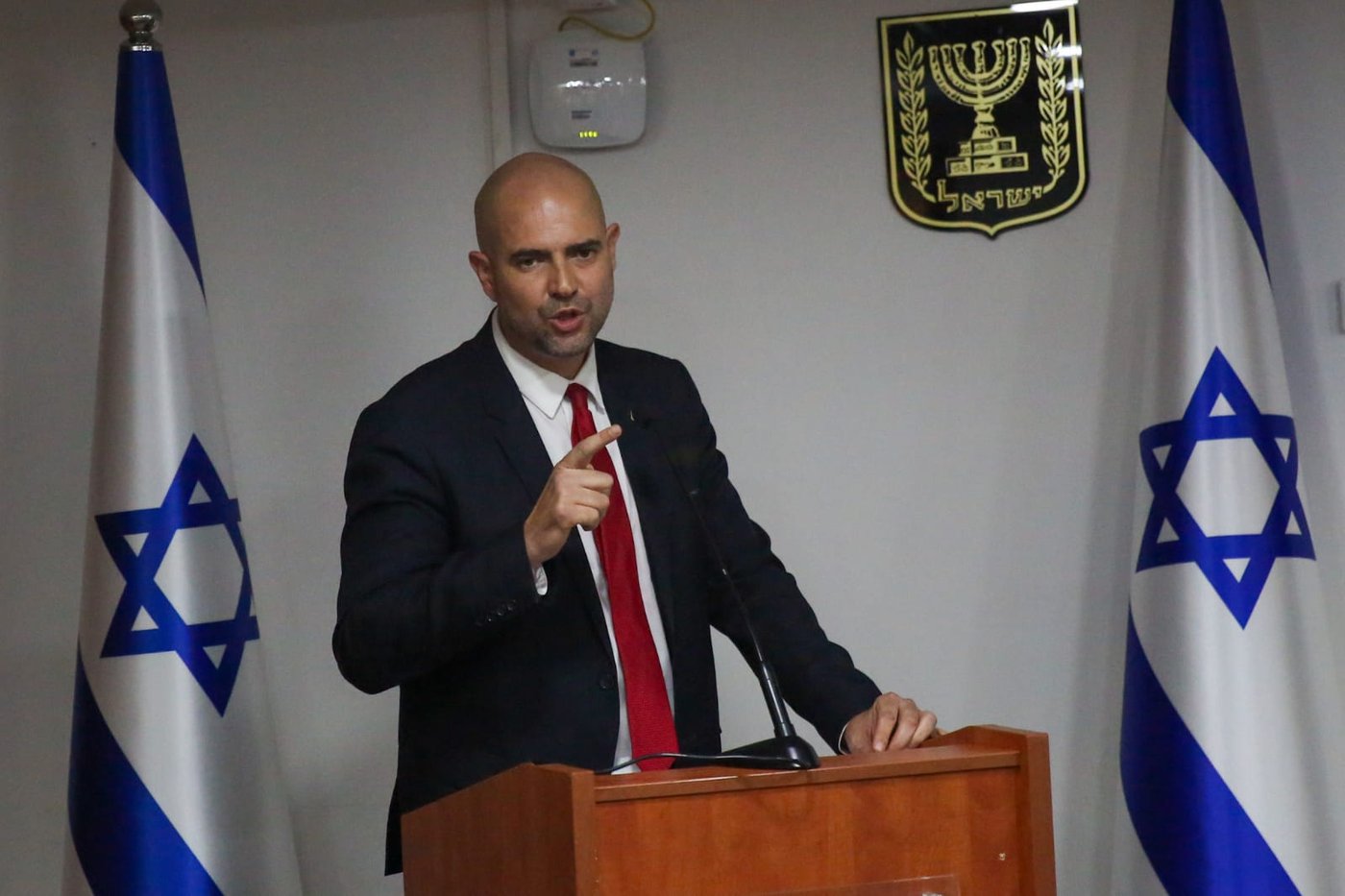 השר אמיר אוחנה: "יש פרקליטות בתוך הפרקליטות"
