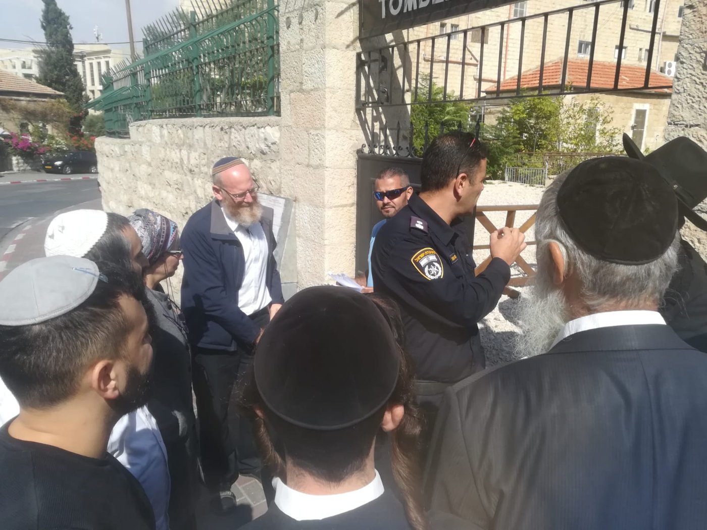 המפגינים בקברי המלכים