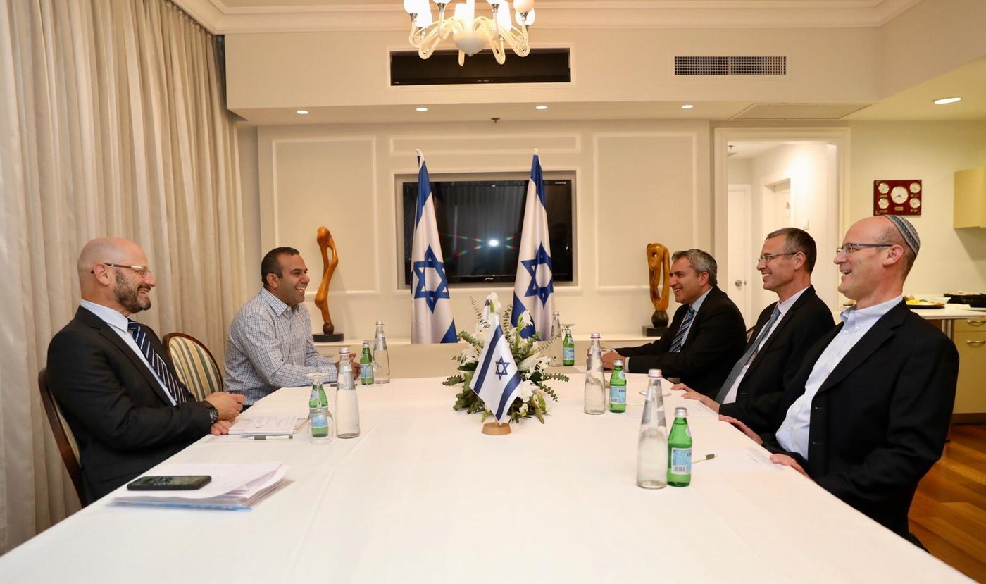 פגישת מו"מ בין הליכוד וכחול לבן הסתיימה: הפערים גדולים