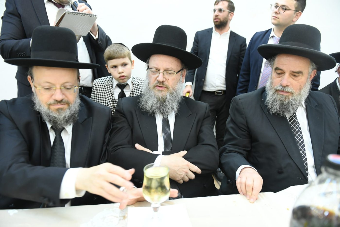 כל המי ומי בחתונת בנו של ח"כ יעקב אשר. צפו