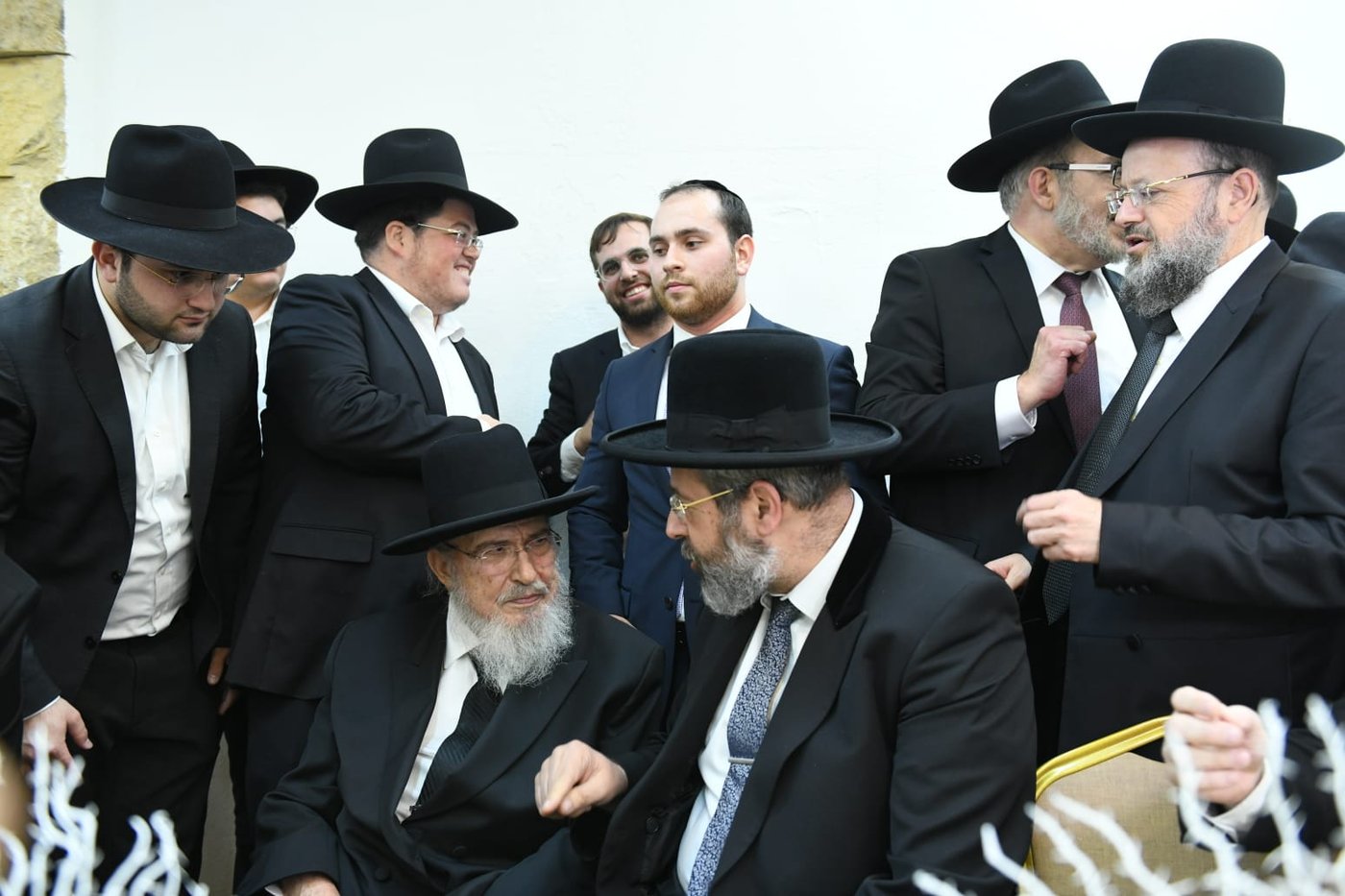 כל המי ומי בחתונת בנו של ח"כ יעקב אשר. צפו