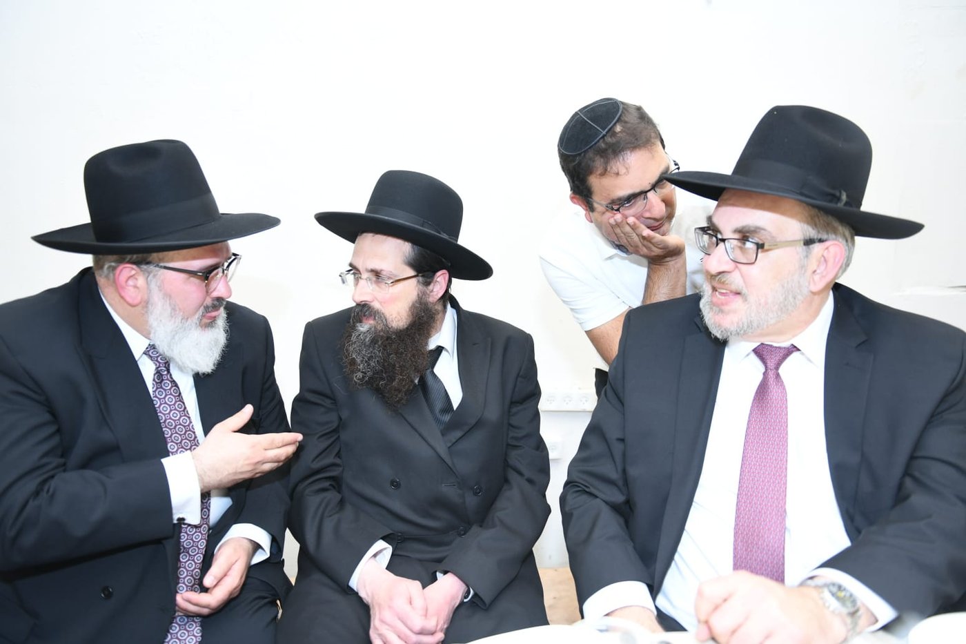 כל המי ומי בחתונת בנו של ח"כ יעקב אשר. צפו
