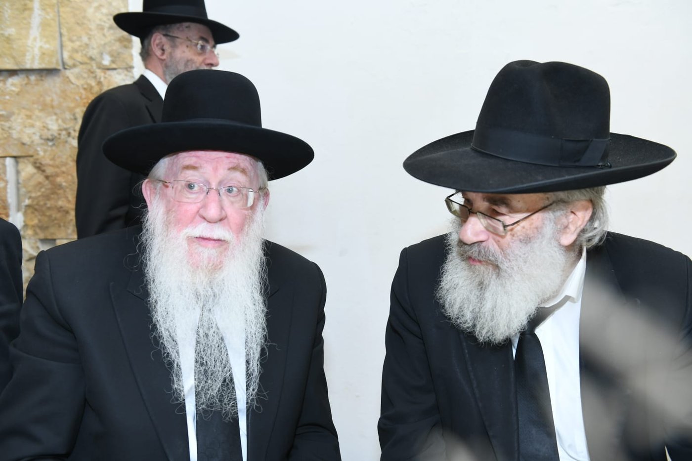 כל המי ומי בחתונת בנו של ח"כ יעקב אשר. צפו